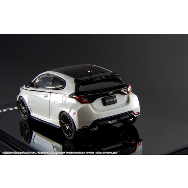 画像6: Hobby JAPAN 1/64 Toyota GR Yaris RZ High Performance GR Parts Platinum White Pearl Mica (6)
