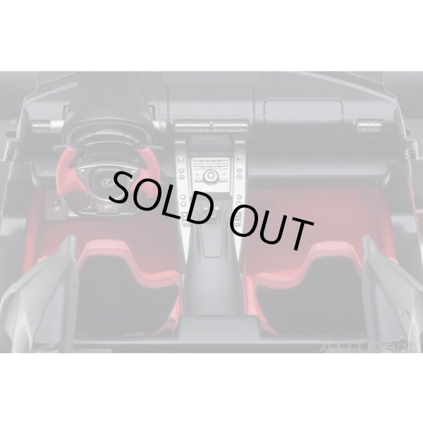 画像16: AUTOart 1/18 Lexus LFA (Whitest White/Carbon) (16)