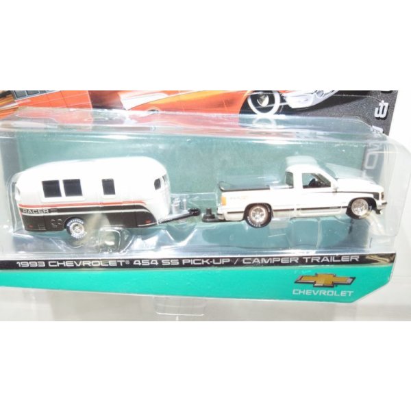 画像4: Maisto 1/64 1993 Chevrolet 454 SS Pickup & Camper Trailer White/Black (4)