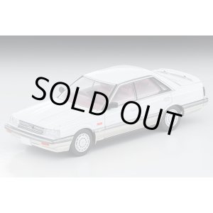 画像: TOMYTEC 1/64 Limited Vintage NEO Nissan Skyline 4-door HT GT Passage Twin Cam 24V (White/Beige) 1986