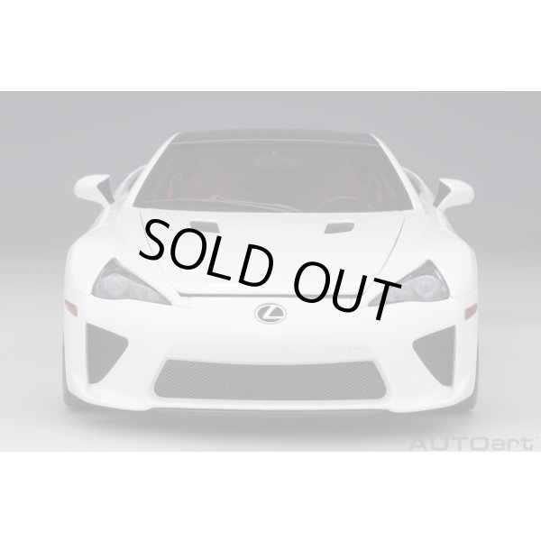 画像5: AUTOart 1/18 Lexus LFA (Whitest White/Carbon) (5)