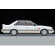 画像4: TOMYTEC 1/64 Limited Vintage NEO Nissan Skyline 4-door HT GT Passage Twin Cam 24V (White/Beige) 1986 (4)
