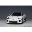 画像20: AUTOart 1/18 Lexus LFA (Whitest White/Carbon) (20)