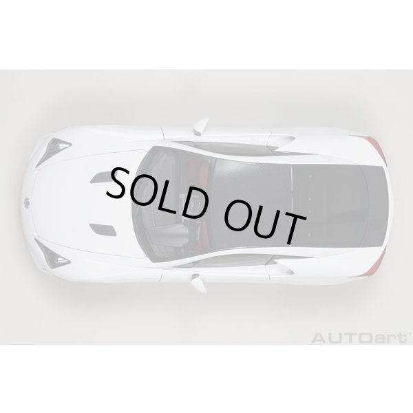 画像7: AUTOart 1/18 Lexus LFA (Whitest White/Carbon) (7)