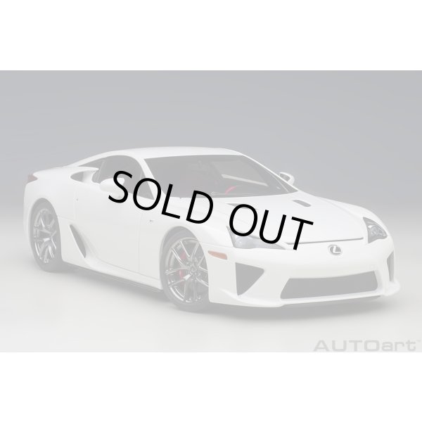 画像17: AUTOart 1/18 Lexus LFA (Whitest White) (17)