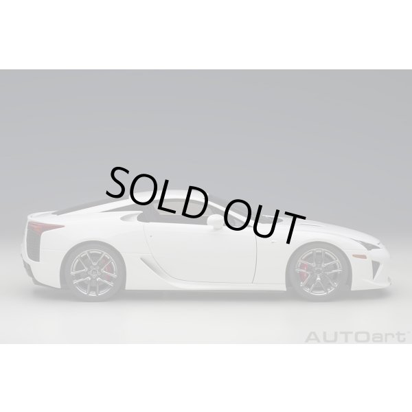 画像4: AUTOart 1/18 Lexus LFA (Whitest White) (4)