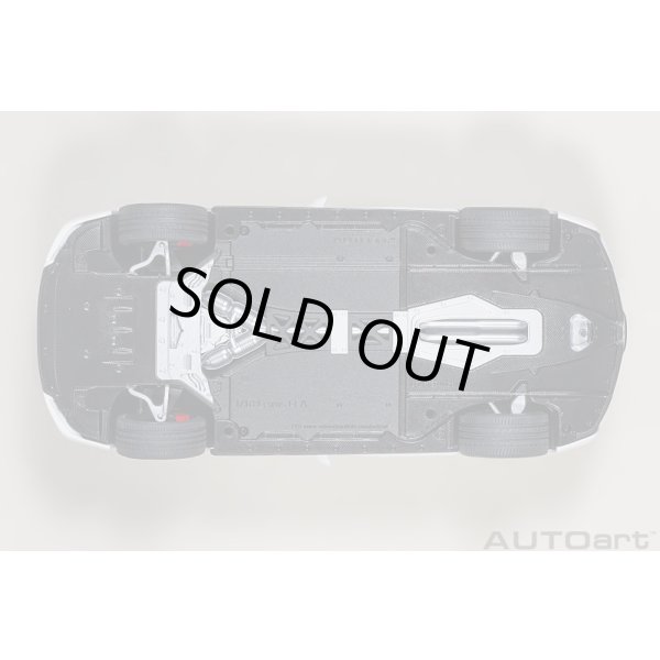 画像8: AUTOart 1/18 Lexus LFA (Whitest White) (8)