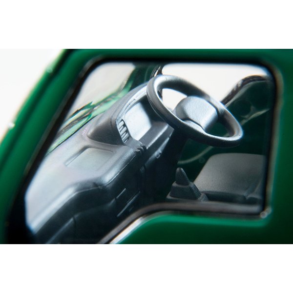 画像9: TOMYTEC 1/64 Limited Vintage NEO Isuzu Elf Panel Van (ハトのマークの引越センター) (9)