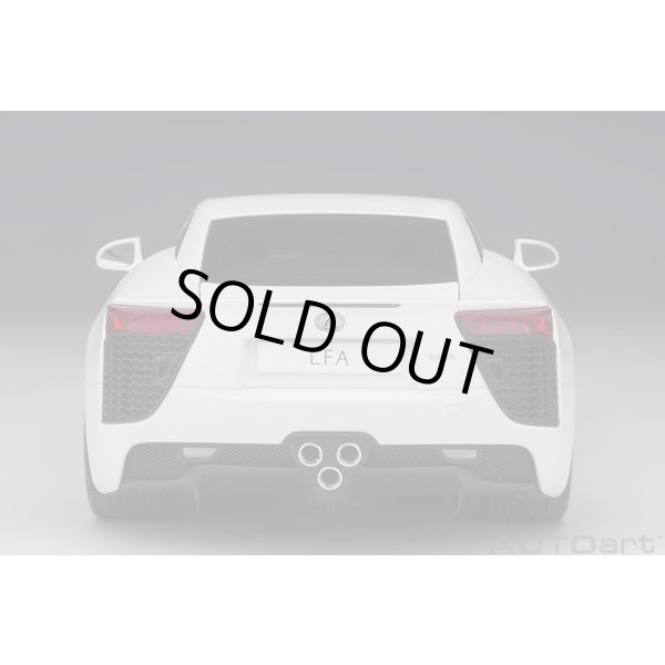 画像6: AUTOart 1/18 Lexus LFA (Whitest White) (6)
