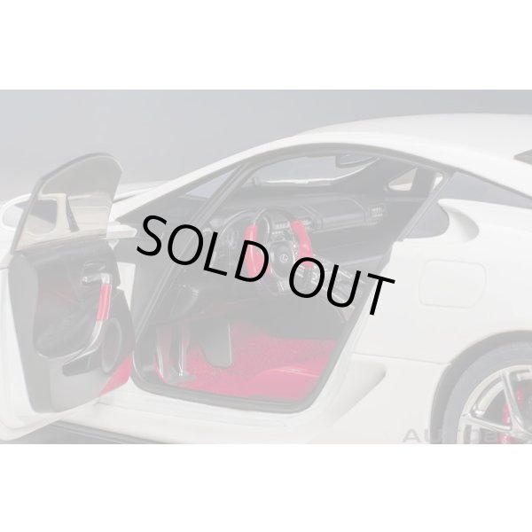 画像9: AUTOart 1/18 Lexus LFA (Whitest White) (9)