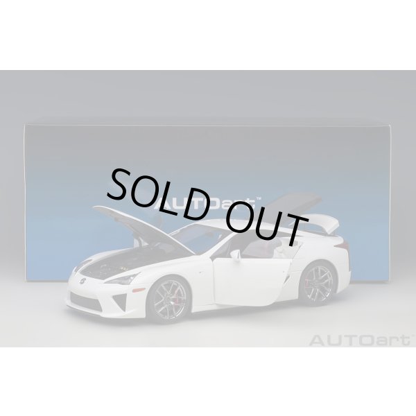 画像21: AUTOart 1/18 Lexus LFA (Whitest White) (21)