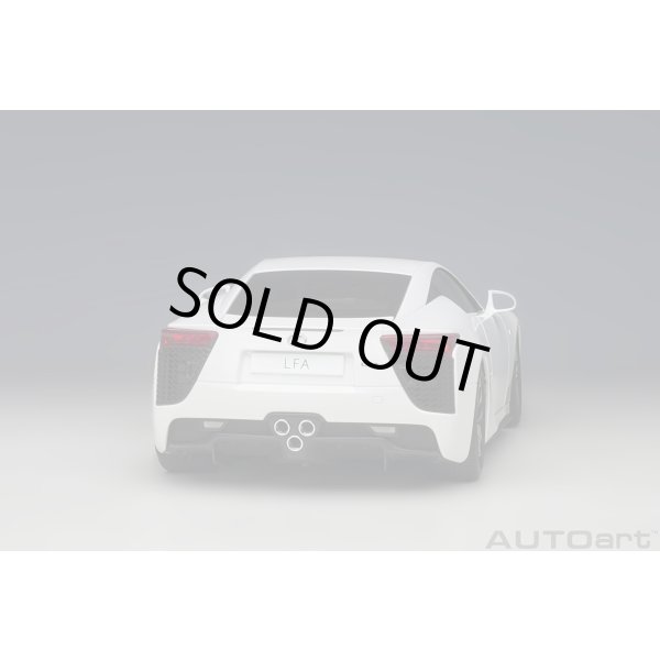 画像20: AUTOart 1/18 Lexus LFA (Whitest White) (20)