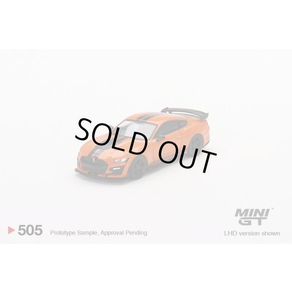 画像2: MINI GT 1/64 Ford Mustang Shelby GT500 Twister Orange (LHD) (2)