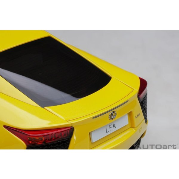 画像14: AUTOart 1/18 Lexus LFA (Pearl Yellow) (14)