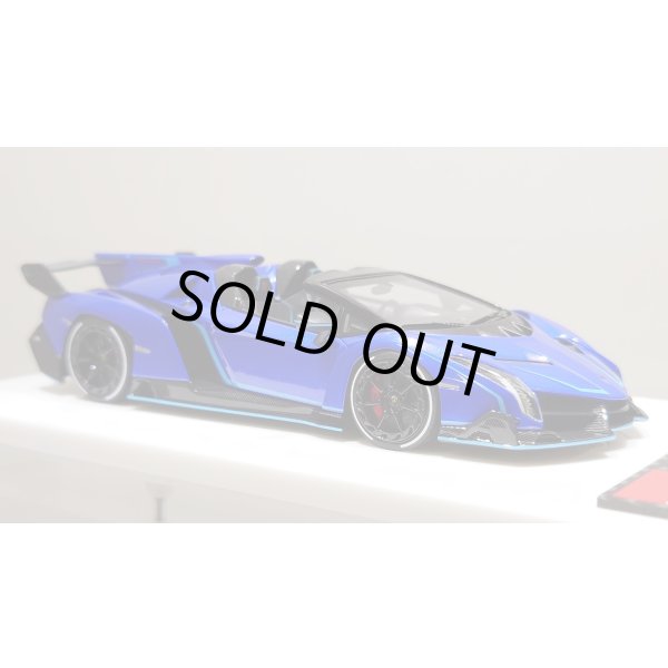 画像5: EIDOLON 1/43 Lamborghini Veneno Roadster 2013 Lobellia Blue Limited 33 pcs. (5)