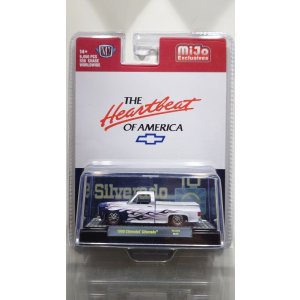 画像: M2 Machines 1/64 1980 Chevrolet Silverado White/Blue Flame