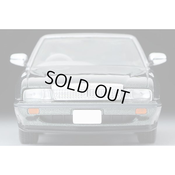 画像5: TOMYTEC 1/64 Limited Vintage NEO Nissan Cedric Cima Type II-S (Green) '88 (5)