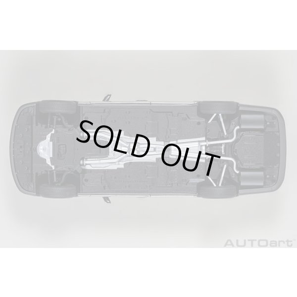 画像8: AUTOart 1/18 Toyota Century Special Edition (Eternal Black) 神威 ＜かむい＞ (8)