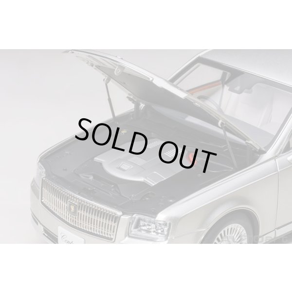画像11: AUTOart 1/18 Toyota Century Special Edition (Radiant Silver Metallic) 精華 ＜せいか＞ (11)