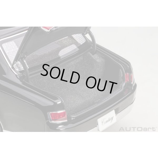 画像12: AUTOart 1/18 Toyota Century Special Edition (Eternal Black) 神威 ＜かむい＞ (12)
