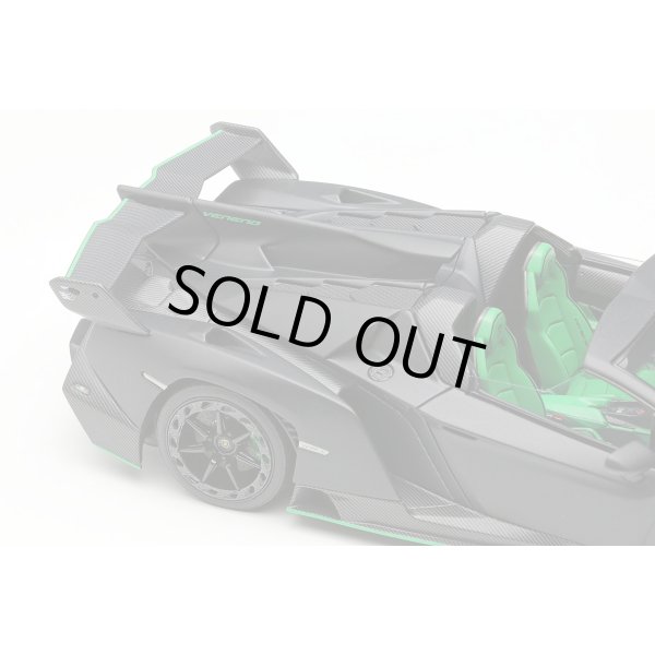 画像8: EIDOLON COLLECTION 1/43 Lamborghini Veneno Roadster 2015 Matte Black Limited 80 pcs. (8)