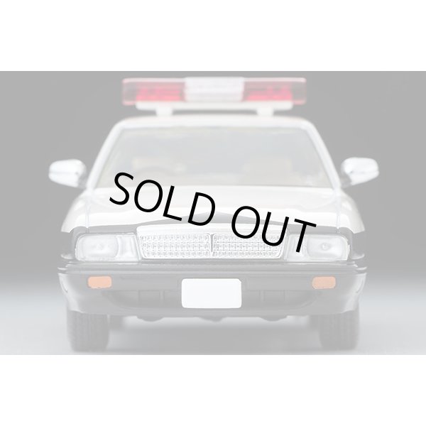 画像5: TOMYTEC 1/64 Limited Vintage NEO Nissan Cedric Cima Patrol Car (静岡県警) (5)