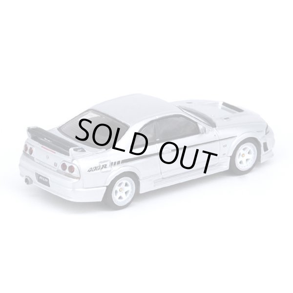 画像3: INNO Models 1/64 Nissan Skyline GT-R (R33) NISMO 400R Sonic Silver (3)