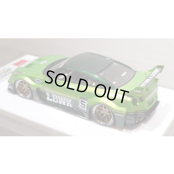 画像11: EIDOLON 1/43 LB-Silhouette WORKS GT 35GT-RR Giallo Verde Pearl / Dark Green Two-Tone color Limited 35 pcs. (11)