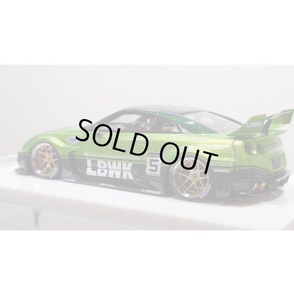 画像3: EIDOLON 1/43 LB-Silhouette WORKS GT 35GT-RR Giallo Verde Pearl / Dark Green Two-Tone color Limited 35 pcs. (3)