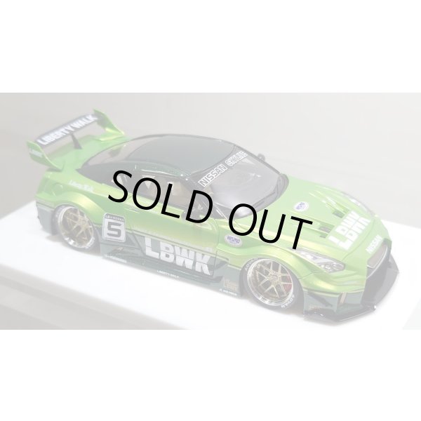 画像10: EIDOLON 1/43 LB-Silhouette WORKS GT 35GT-RR Giallo Verde Pearl / Dark Green Two-Tone color Limited 35 pcs. (10)