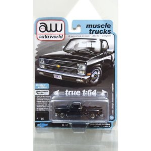 画像: auto world 1/64 1983 Chevy Silverado Stepside Lowdown Gloss Black