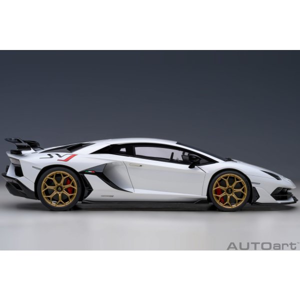 画像3: AUTOart 1/18 Lamborghini Aventador SVJ (Bianco Asopo) (3)