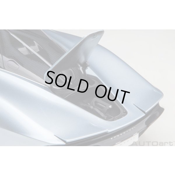 画像18: AUTOart 1/18 McLaren Speedtail (Frozen Blue) (18)