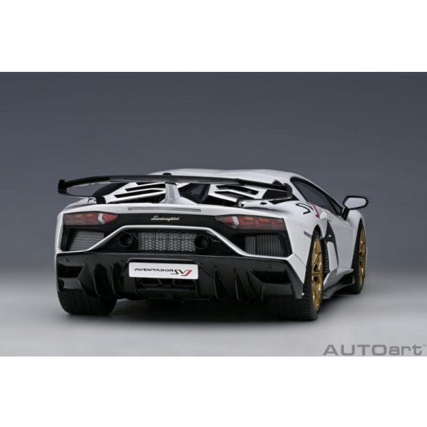 画像19: AUTOart 1/18 Lamborghini Aventador SVJ (Bianco Asopo) (19)