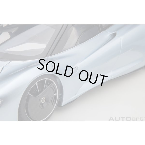 画像14: AUTOart 1/18 McLaren Speedtail (Frozen Blue) (14)