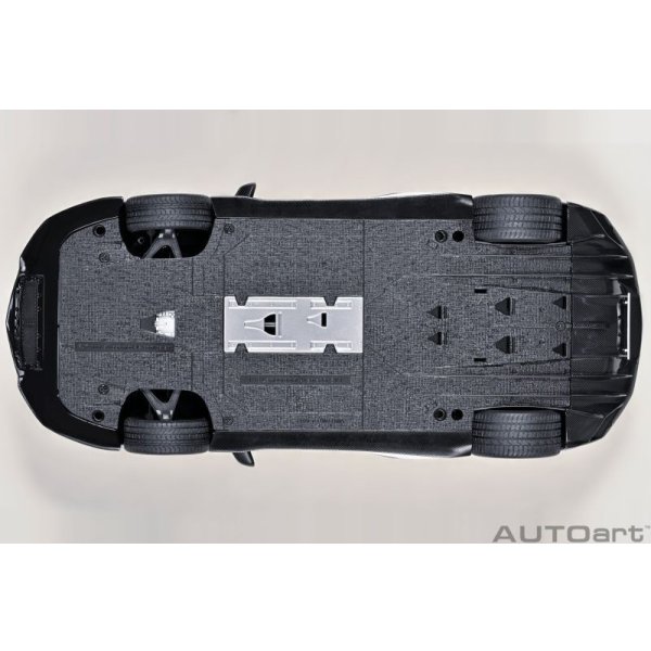 画像8: AUTOart 1/18 Lamborghini Aventador SVJ (Bianco Asopo) (8)