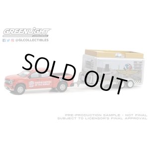 画像: GREEN LiGHT 1/64 Hitch & Tow - 2023 Chevrolet Silverado and Indianapolis Motor Speedway Trailer