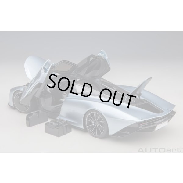 画像21: AUTOart 1/18 McLaren Speedtail (Frozen Blue) (21)