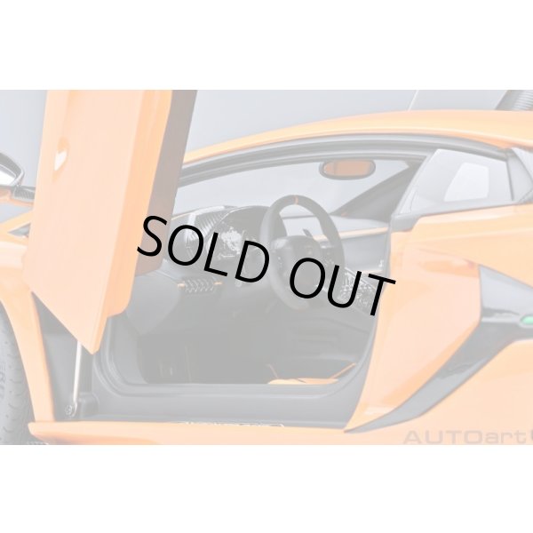 画像9: AUTOart 1/18 Lamborghini Aventador SVJ (Arancio Atlas) (9)