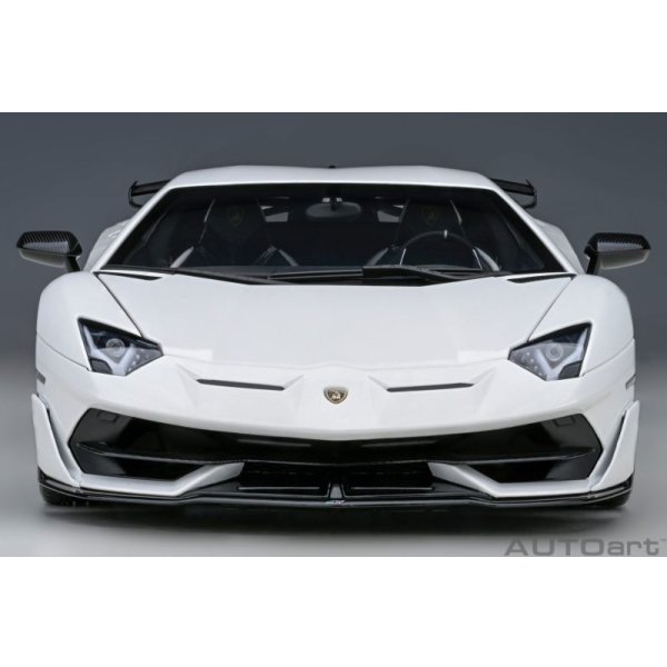 画像5: AUTOart 1/18 Lamborghini Aventador SVJ (Bianco Asopo) (5)