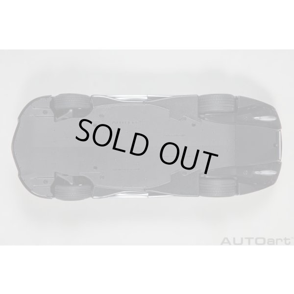 画像8: AUTOart 1/18 McLaren Speedtail (Frozen Blue) (8)