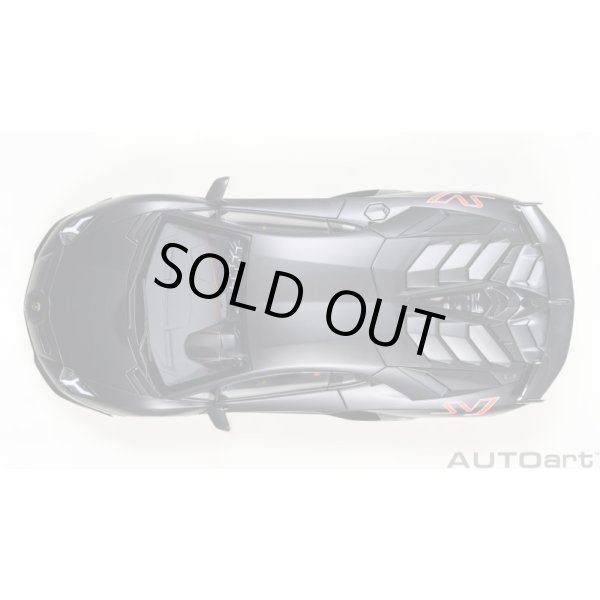 画像7: AUTOart 1/18 Lamborghini Aventador SVJ (Nero Nemesis) (7)