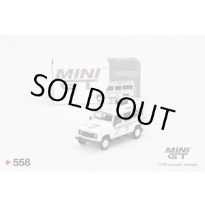 画像: MINI GT 1/64 Land Rover Defender 110 1991 Safari Rally Martini Racing Support Vehicle (LHD)
