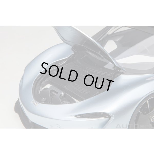 画像12: AUTOart 1/18 McLaren Speedtail (Frozen Blue) (12)