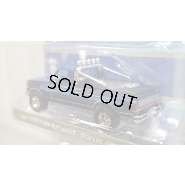 画像4: GREEN LiGHT EXCLUSIVE 1/64 1987 Ford F-250 XLT Lariat - Bigfoot Cruiser #1 Ford, Scherer Truck Equipment and Bigfoot 4x4 (4)