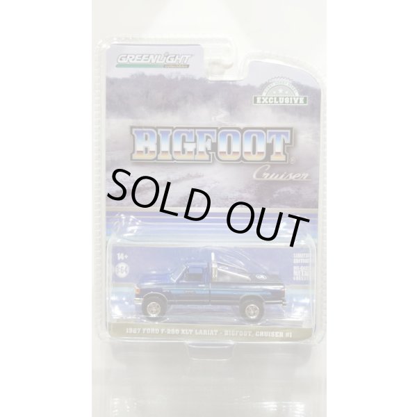 画像1: GREEN LiGHT EXCLUSIVE 1/64 1987 Ford F-250 XLT Lariat - Bigfoot Cruiser #1 Ford, Scherer Truck Equipment and Bigfoot 4x4 (1)