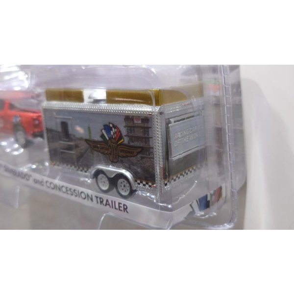 画像6: GREEN LiGHT 1/64 Hitch & Tow - 2023 Chevrolet Silverado and Indianapolis Motor Speedway Trailer (6)