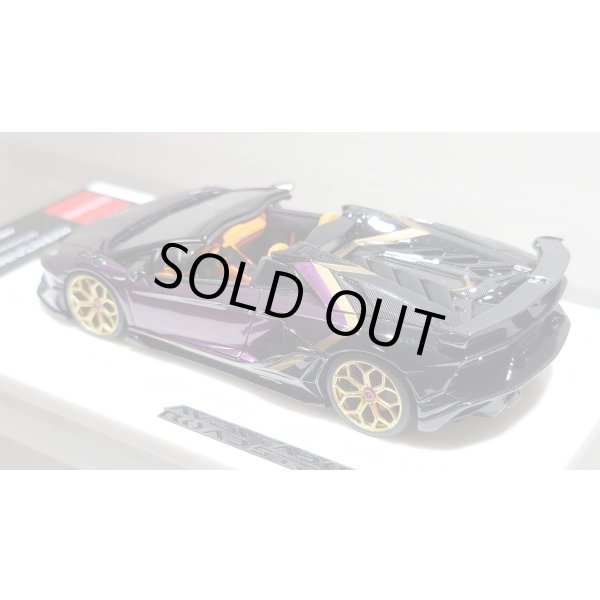 画像12: EIDOLON 1/43 Lamborghini Aventador SVJ Roadster 2020 2 tone paint Alba Cielo / Metallic Black Limited 35 pcs. (12)