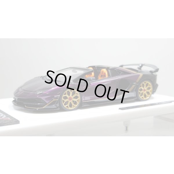 画像1: EIDOLON 1/43 Lamborghini Aventador SVJ Roadster 2020 2 tone paint Alba Cielo / Metallic Black Limited 35 pcs. (1)