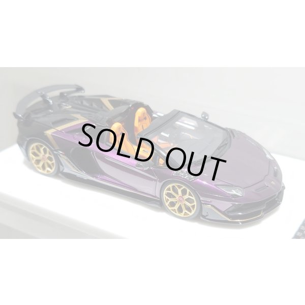 画像11: EIDOLON 1/43 Lamborghini Aventador SVJ Roadster 2020 2 tone paint Alba Cielo / Metallic Black Limited 35 pcs. (11)